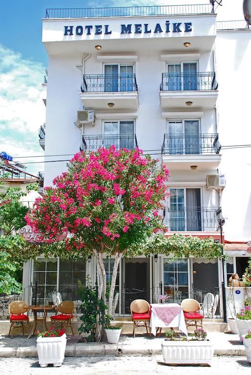 Melaike Hotel Foça Exterior foto